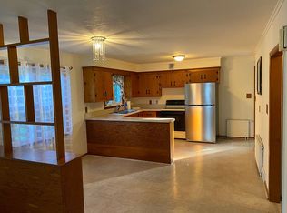 92 Clinton Rd, New Hartford, NY 13413