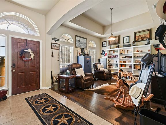 4th image of 6400 Ridgerock Dr