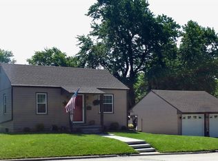 705 N Cherry St, Creston, IA 50801