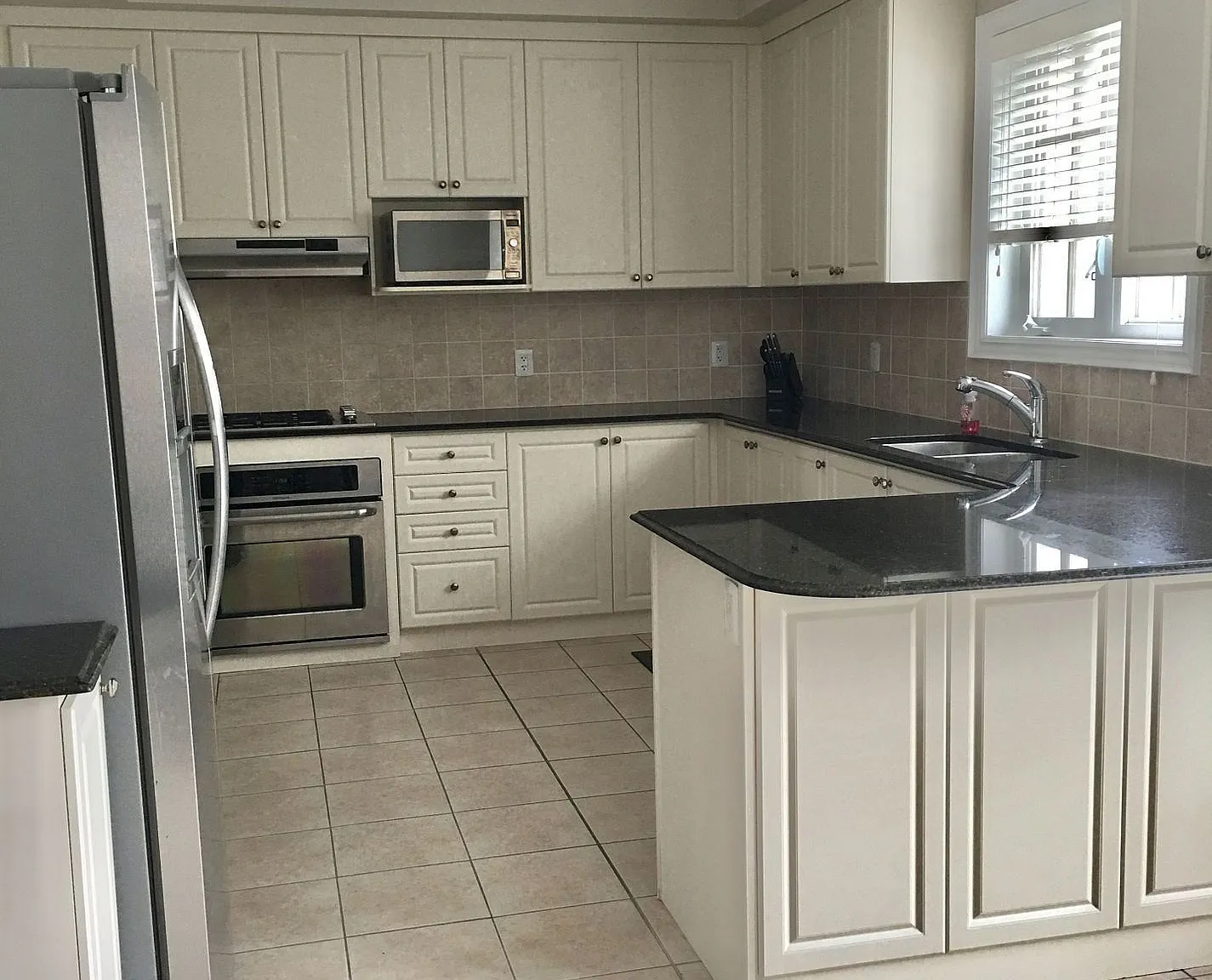 5 bed, $3,980 — Photo 2