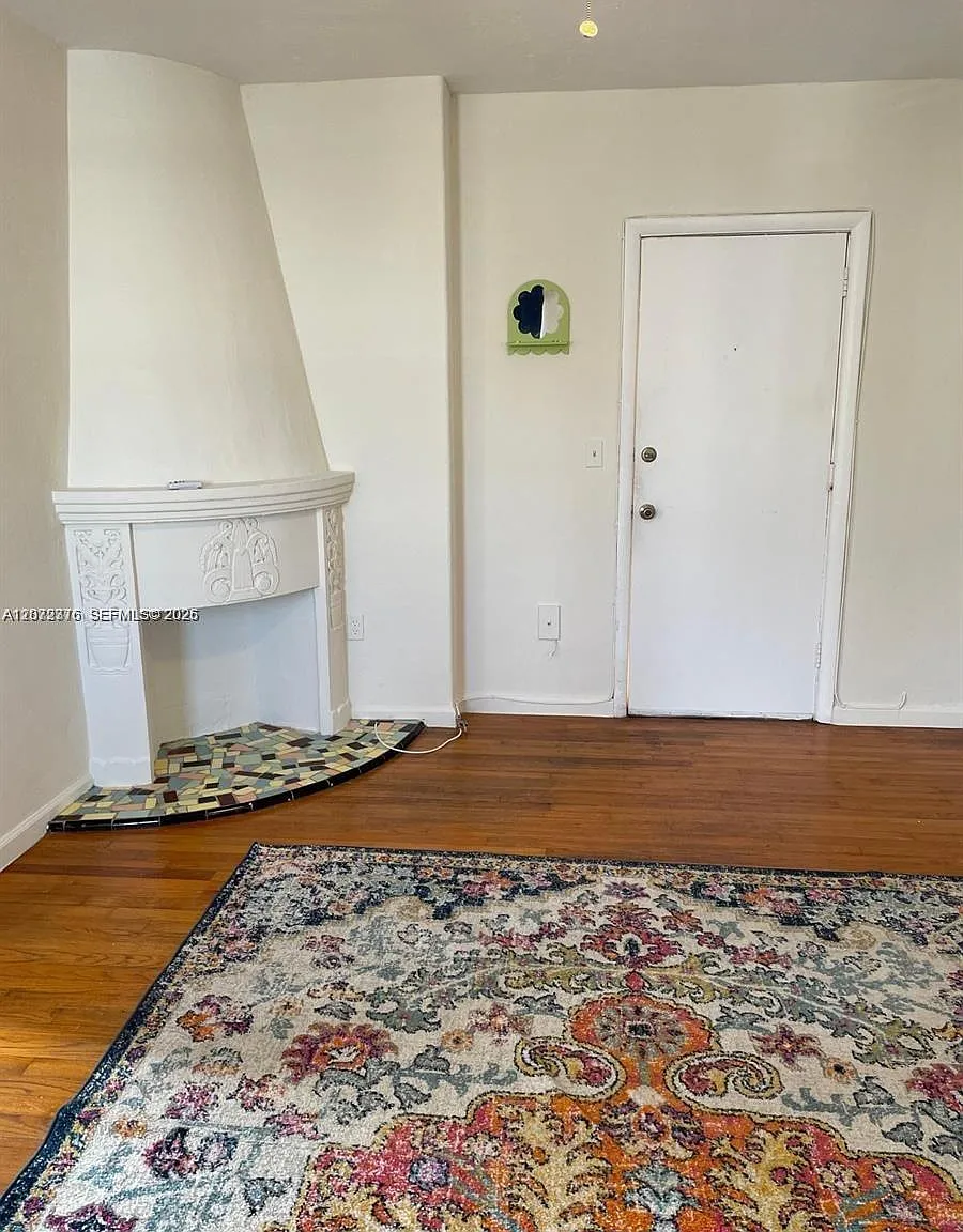 The Coronet Condo — Photo 2