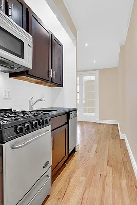 Rented by Cooper & Cooper Real Estate | media 15