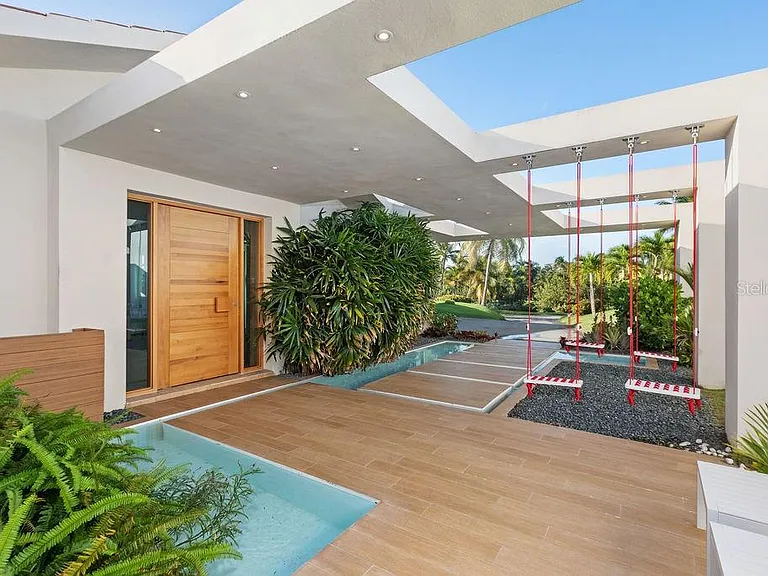 251 Dorado Bch E — Photo 30