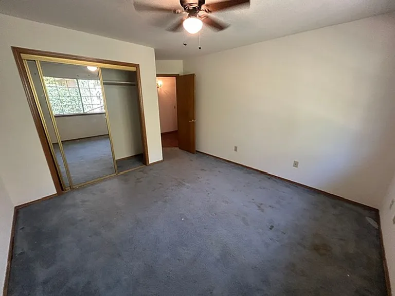 5730 W Laura Ct — Photo 39