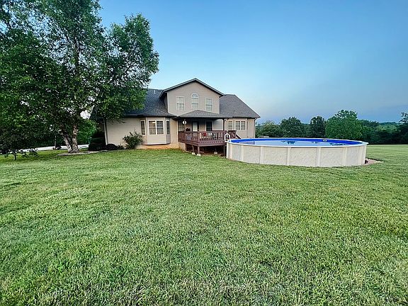 4th image of 9195 Fawn Cir
