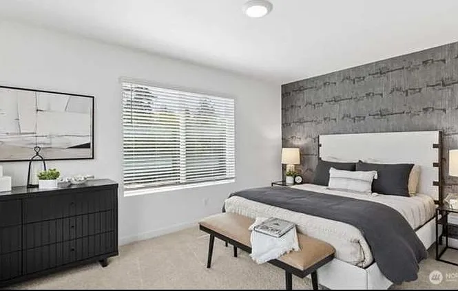 4 bed, 1867 sqft, $3,300 — Photo 3