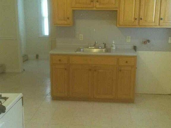 4th image of 150 Greenwood St APT 1