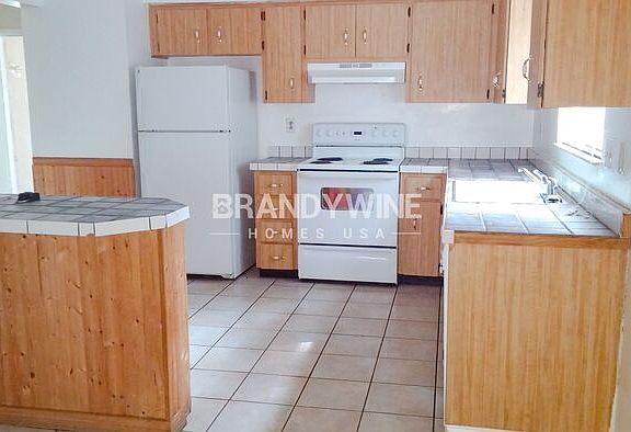 2nd image of 2401 Beacon Groves Blvd