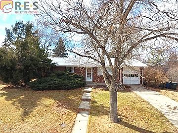 1st image of 485 Elmira St