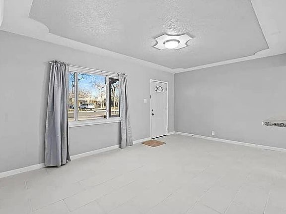2nd image of 917 La Veta Dr NE