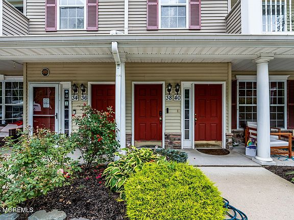 2nd image of 38 Oxford Court