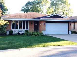 8013 W Church Ter, Niles, IL 60714