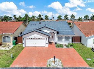 15363 SW 42nd Ter, Miami, FL 33185