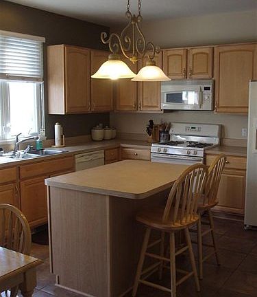 4th image of 4846 Lawson Dr
