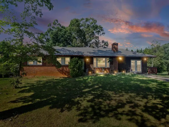 200 Ramsey Rd, Hurt, VA 24563