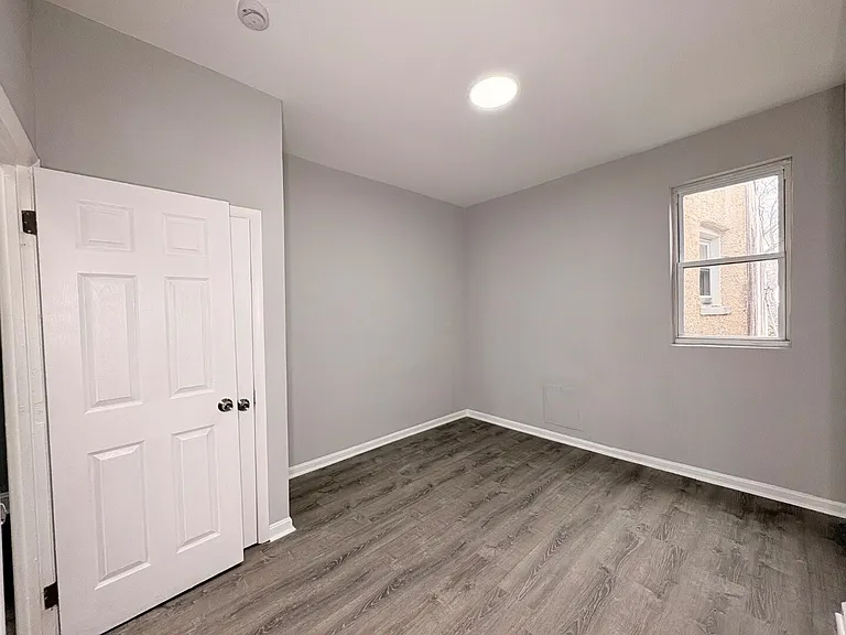 235X McCulloh St — Photo 12