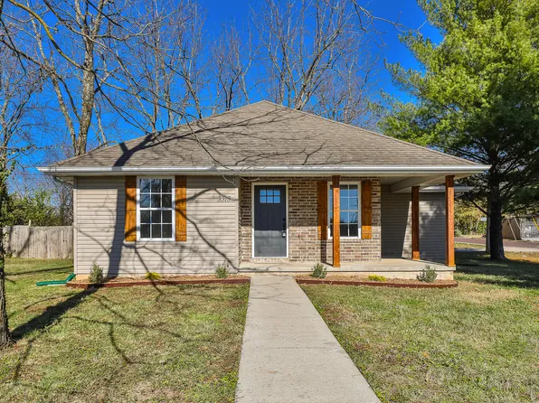 3313 W Grand Street, Springfield, MO 65802