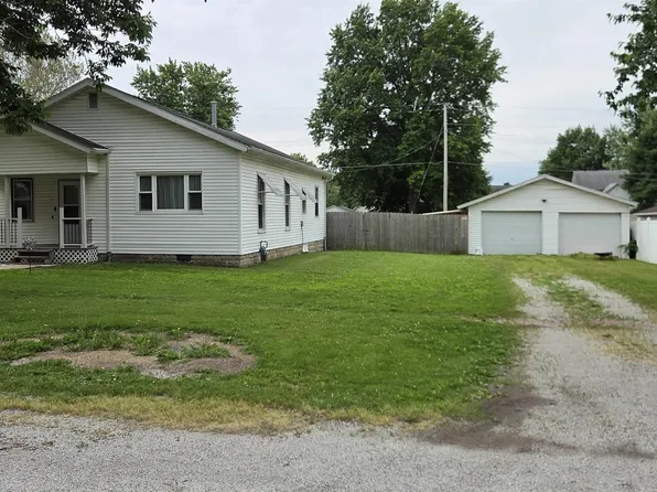 205 E Washington St, Edinburg, IL 62531