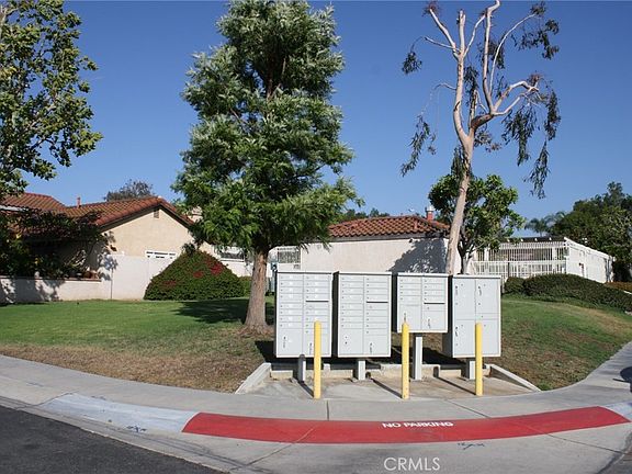 4th image of 187 Mistletoe Dr