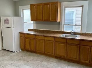 212 Exchange St #2, New Haven, CT 06513