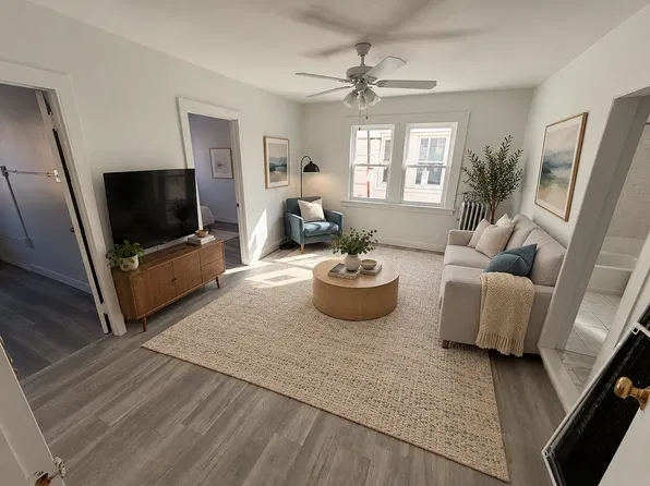 14-20 30th Ave Unit 2, Astoria, NY 11102