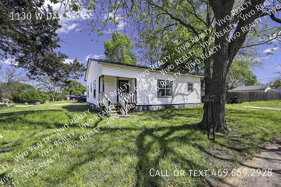1130 W Day St