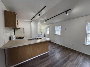 10 Sand Rd, Naples, ME 04055