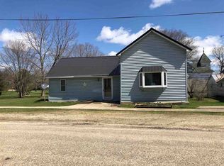 307 Washington St, Volga, IA 52077