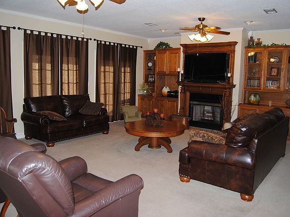 3rd image of 109 Circle Vista Dr