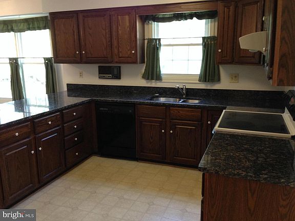 2nd image of 12420 Loft Ln