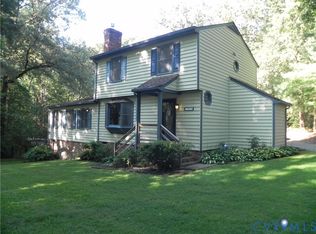 830 Grapevine Rd, Sandston, VA 23150