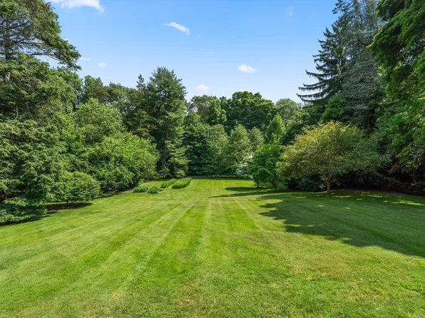 60 Chapin Rd, Newton Center, MA 02459