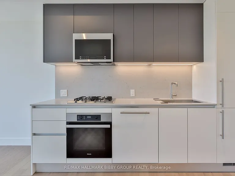 1414 Bayview Ave #506 — Photo 8