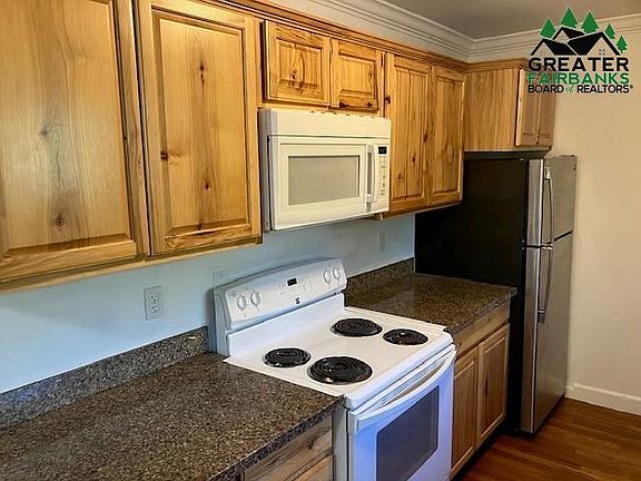 5th image of 3790 Blessing Ave