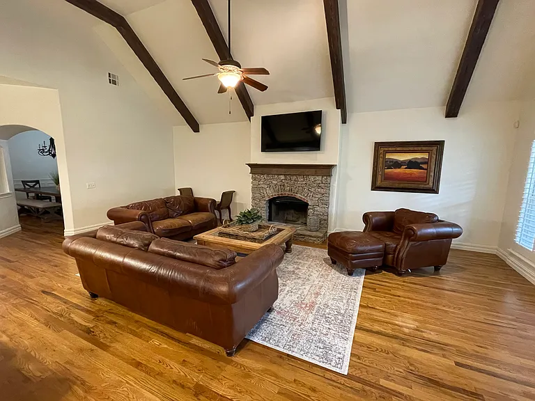 11818 S Oswego Ave — Photo 4