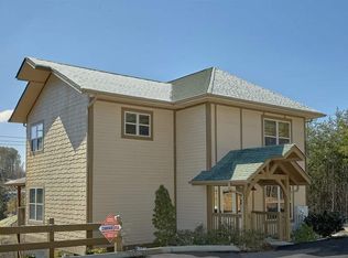 1133 Cove Falls Way, Pigeon Forge, TN 37863