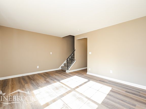 5th image of 8289 Mount Carmel St