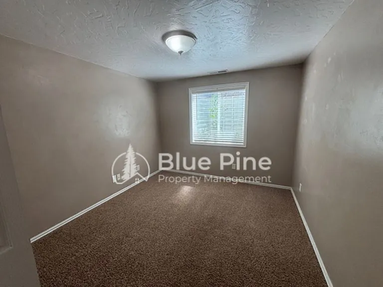 3904 E Lorna Ave — Photo 20