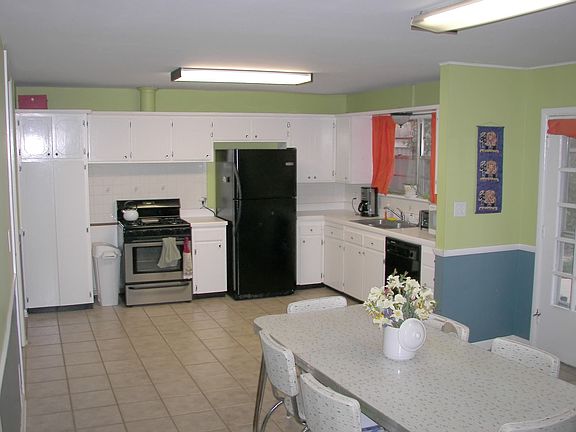 3rd image of 1517 S 74th Ave E