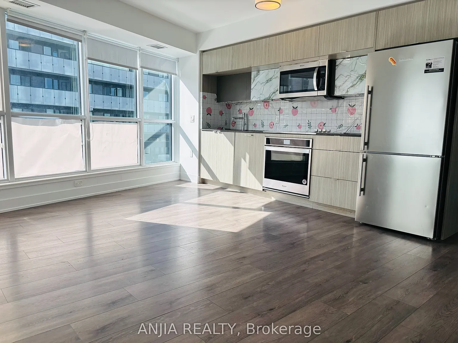 2 bed, $3,300 — Photo 2