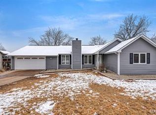 47 Oxford Dr, Washington, MO 63090