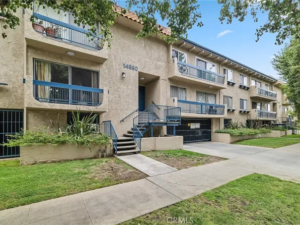 14560 Clark St Unit 215, Van Nuys, CA 91411
