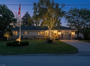 32 Oriole Ave, Hamilton, ON L8E 5E4