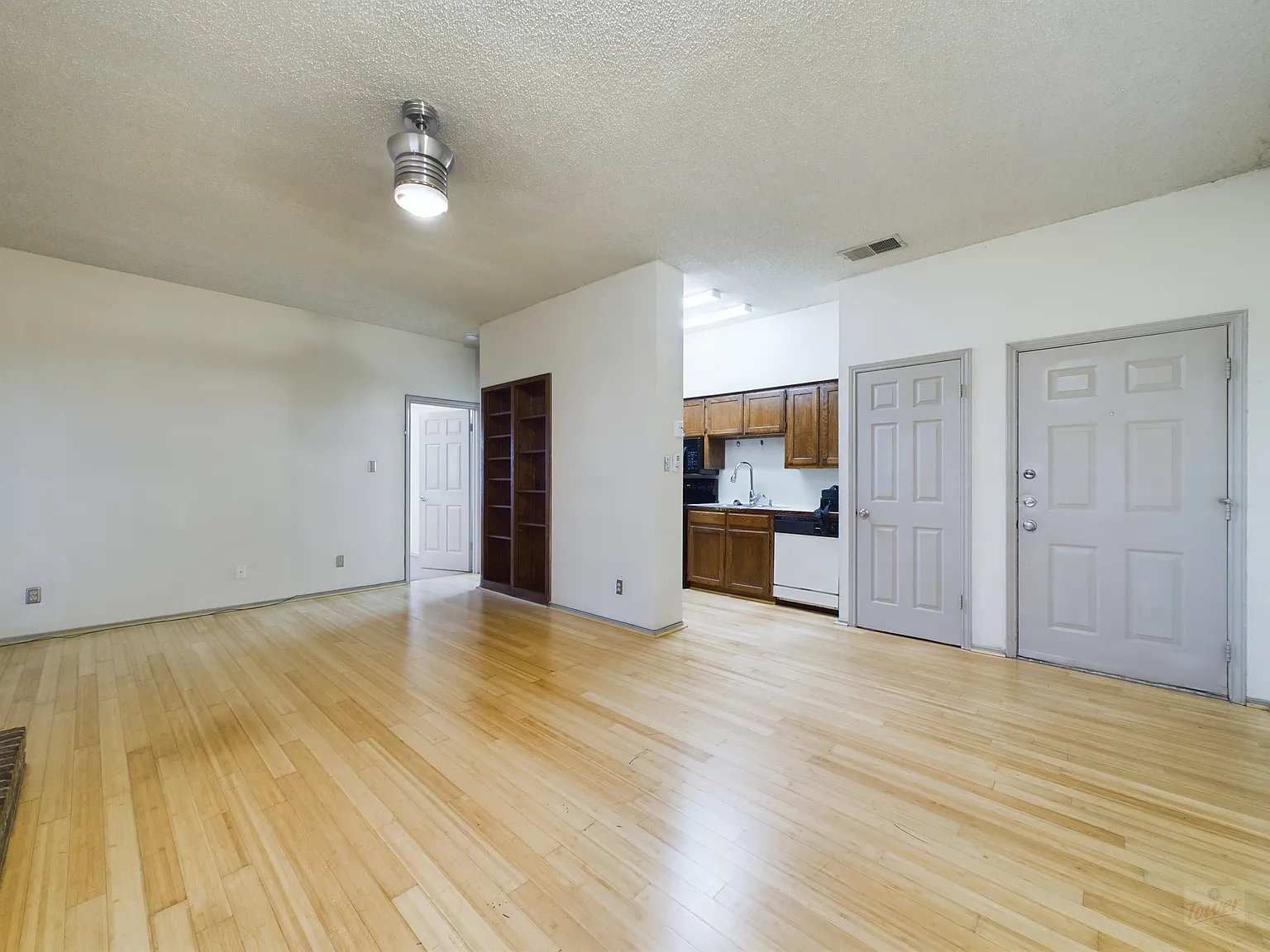 2810 Nueces St Apt 102 — Photo 4