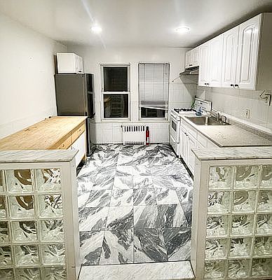 2nd image of 20-36 33rd St #3