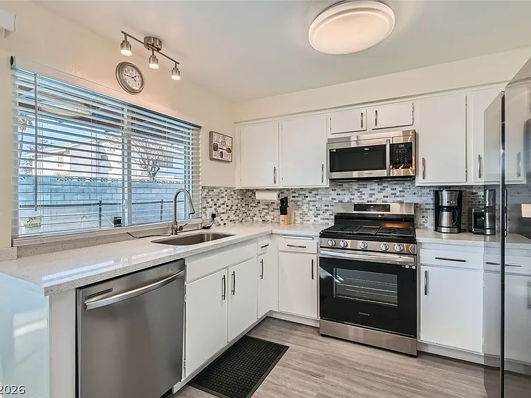 3665 Bronco Rd — Photo 10
