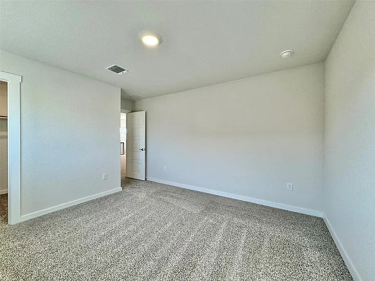 404 Tinto St — Photo 37