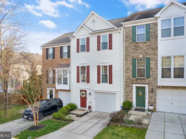 21979 Box Car Sq, Sterling, VA 20166