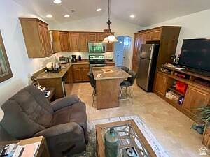 5th image of 46 Cottonwood Rd