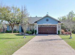 114 White Oaks Blvd, Southport, FL 32409